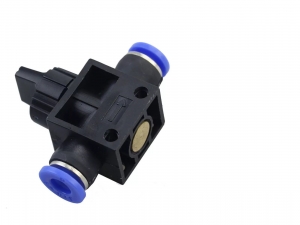 Фитинг с краником 10мм АК0043