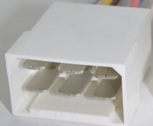 Колодка штыревая шестиконтактная серии 6,3мм 9011 Россия 